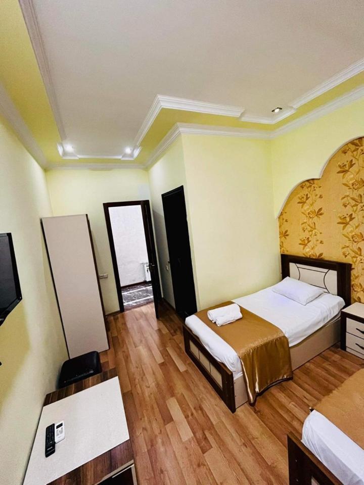 Lux Palace Hotel Kutaisi Eksteriør bilde