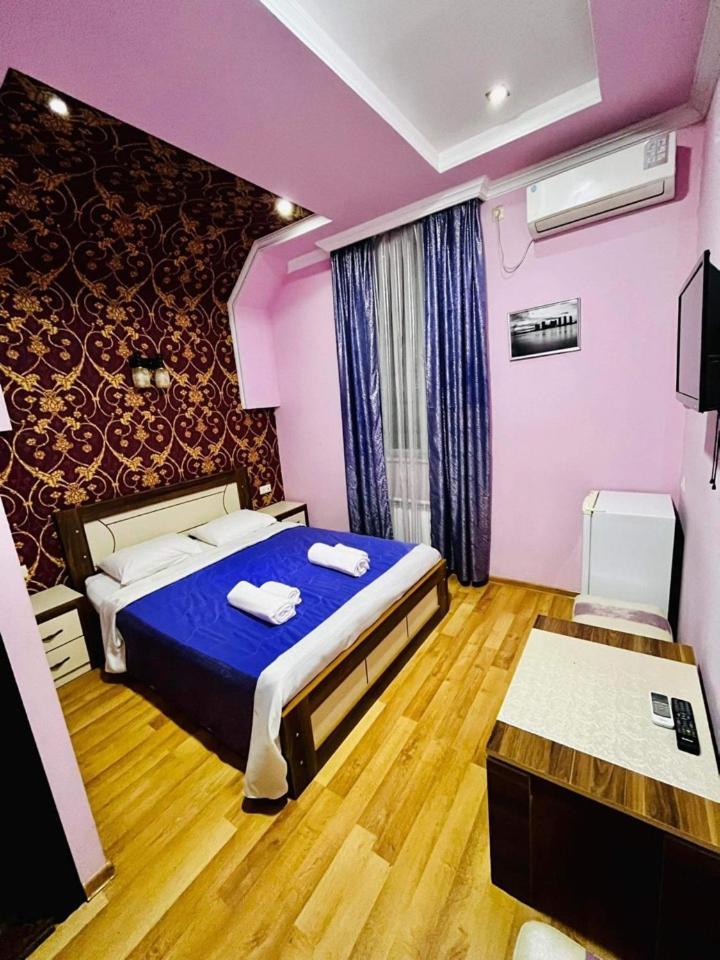 Lux Palace Hotel Kutaisi Eksteriør bilde