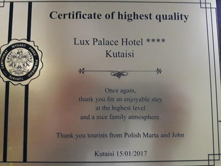 Lux Palace Hotel Kutaisi Eksteriør bilde