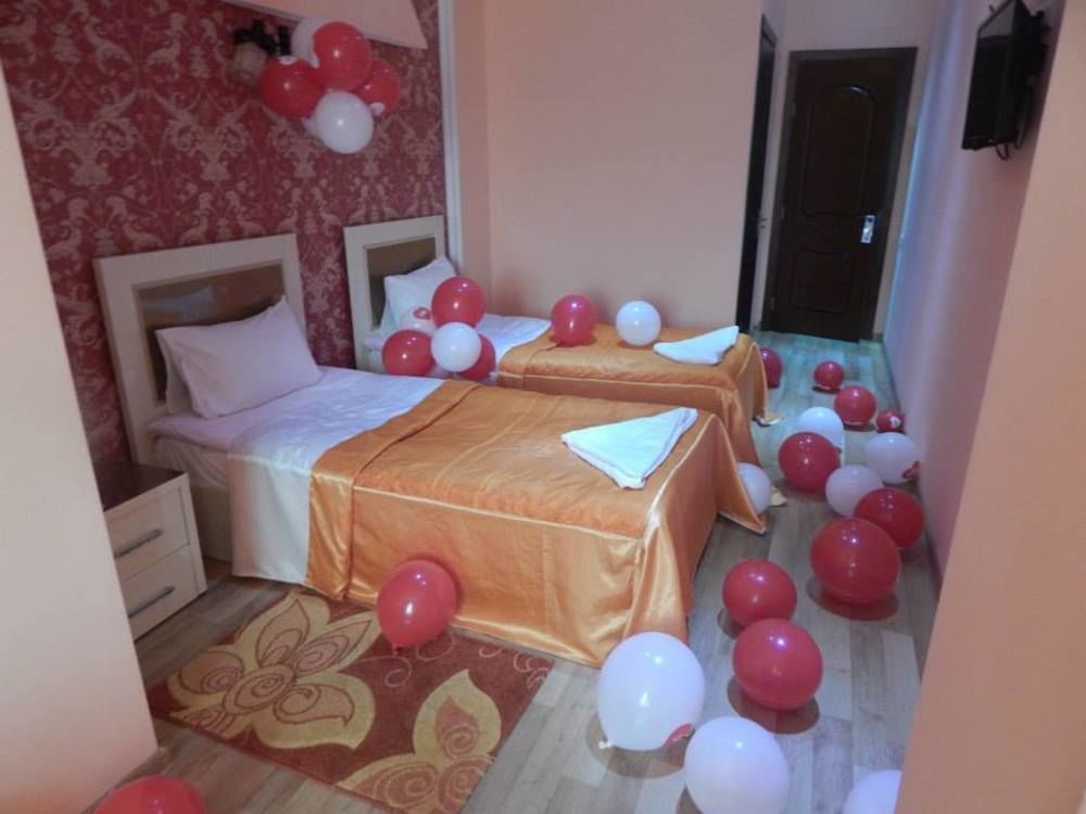 Lux Palace Hotel Kutaisi Eksteriør bilde
