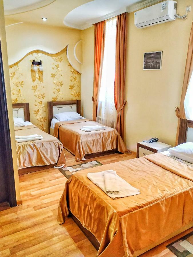Lux Palace Hotel Kutaisi Eksteriør bilde